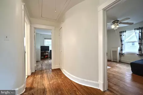 Entry Way - 615 Dunkirk Rd, Baltimore, MD 21212 photo 3 of 3