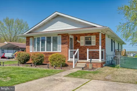 7326 Gunpowder Rd, Middle River, MD 21220