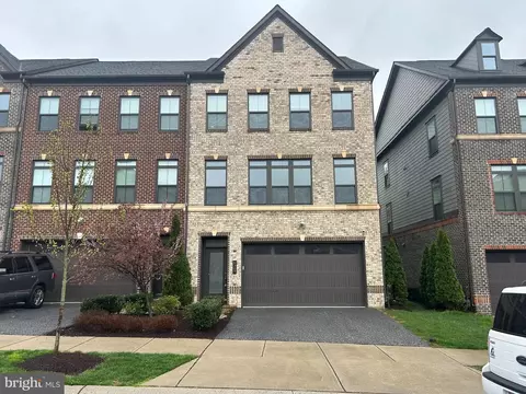 6307 Falconwood St, Middle River, MD 21220