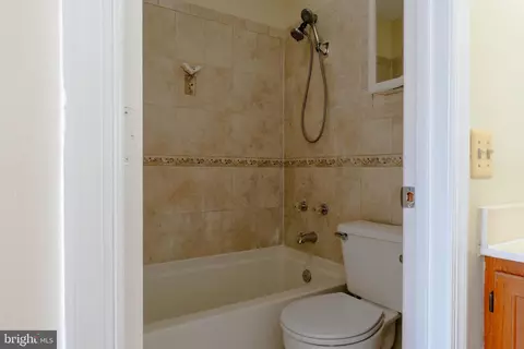 224 Oak Leaf Way, Halethorpe, MD 21227 photo 17