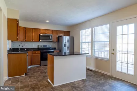 224 Oak Leaf Way, Halethorpe, MD 21227 photo 7