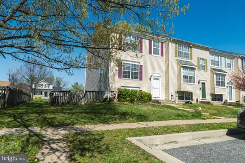 224 Oak Leaf Way, Halethorpe, MD 21227 photo 2