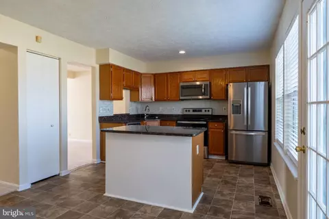 224 Oak Leaf Way, Halethorpe, MD 21227 photo 8