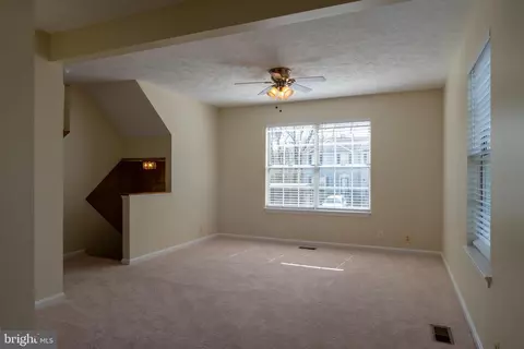 224 Oak Leaf Way, Halethorpe, MD 21227 photo 5