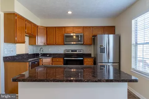 224 Oak Leaf Way, Halethorpe, MD 21227 photo 9