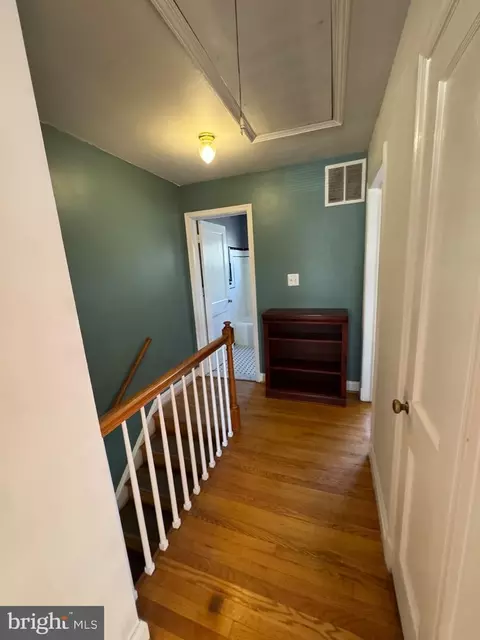 1052 Downton Rd, Halethorpe, MD 21227 photo 28