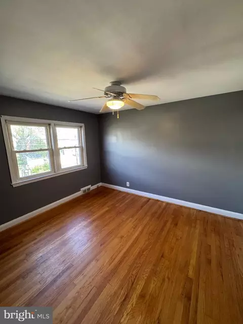 1052 Downton Rd, Halethorpe, MD 21227 photo 21