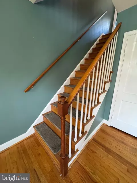 1052 Downton Rd, Halethorpe, MD 21227 photo 16
