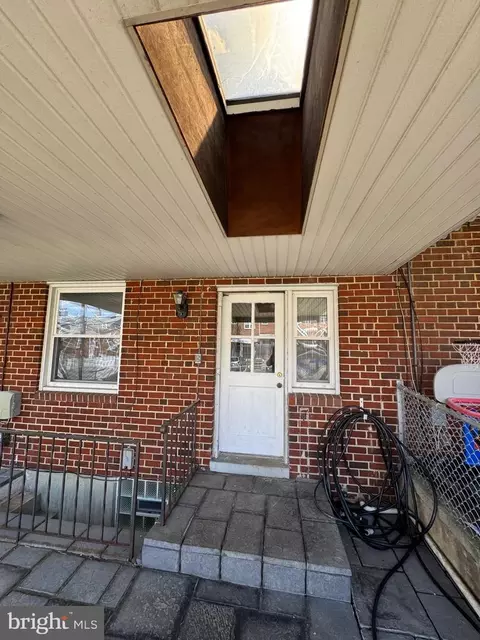 1052 Downton Rd, Halethorpe, MD 21227 photo 39