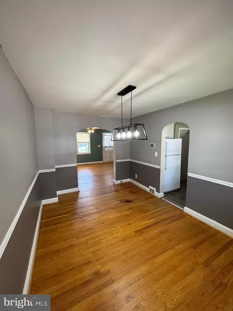 1052 Downton Rd, Halethorpe, MD 21227 photo 9