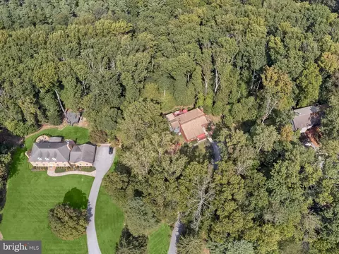 View/Area - 10 Lochwynd Ct, Phoenix, MD 21131 photo 1 of 5