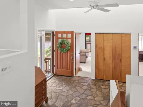Entry Way - 10 Lochwynd Ct, Phoenix, MD 21131 photo 2 of 2
