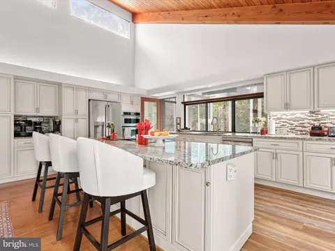 Kitchen - 10 Lochwynd Ct, Phoenix, MD 21131 photo 1 of 4