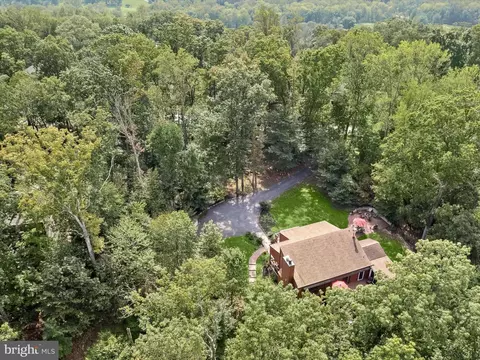 View/Area - 10 Lochwynd Ct, Phoenix, MD 21131 photo 4 of 5