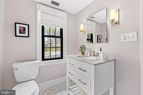 Bath - 1846 Circle Rd, Towson, MD 21204 photo 8 of 8