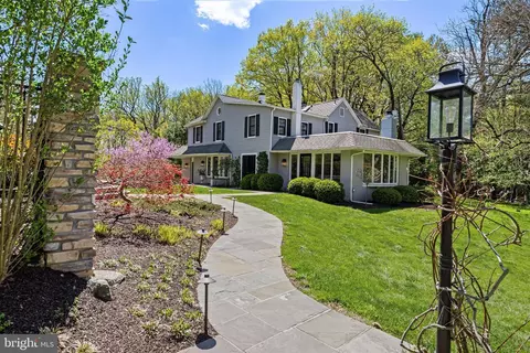Exterior - 1846 Circle Rd, Towson, MD 21204 photo 9 of 12