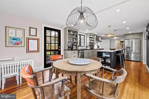Dining - 1846 Circle Rd, Towson, MD 21204 photo 5 of 7
