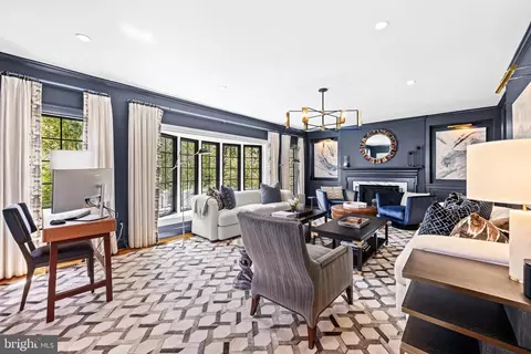Living - 1846 Circle Rd, Towson, MD 21204 photo 1 of 7