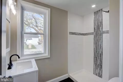 2805 Ohio Ave, Halethorpe, MD 21227 photo 14