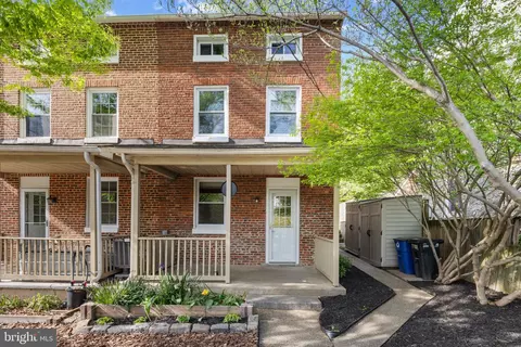 2814 9 Mile Cir #6, Catonsville, MD 21228