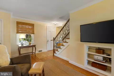 205 N Tyrone Rd, Baltimore, MD 21212 photo 7