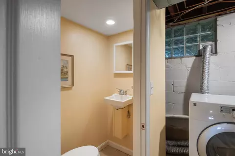 205 N Tyrone Rd, Baltimore, MD 21212 photo 28