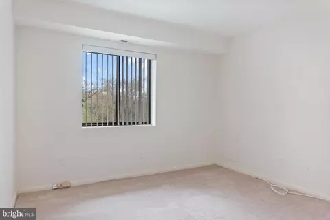 Bedroom - 8 Mullingar Ct #302, Lutherville Timonium, MD 21093 photo 5 of 5