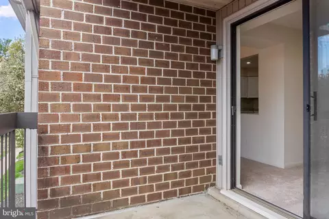 Exterior - 8 Mullingar Ct #302, Lutherville Timonium, MD 21093 photo 4 of 6