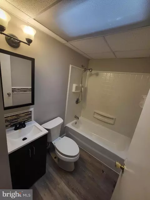 Bath - 900 Imperial Ct, Halethorpe, MD 21227 photo 1 of 1