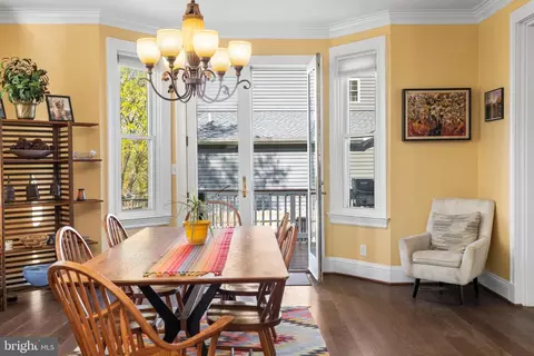 Dining - 707 Walker Ave, Baltimore, MD 21212 photo 4 of 4