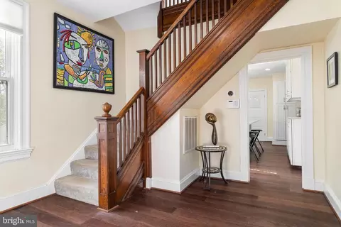 Entry Way - 707 Walker Ave, Baltimore, MD 21212 photo 1 of 6
