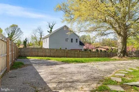 Exterior - 707 Walker Ave, Baltimore, MD 21212 photo 7 of 9