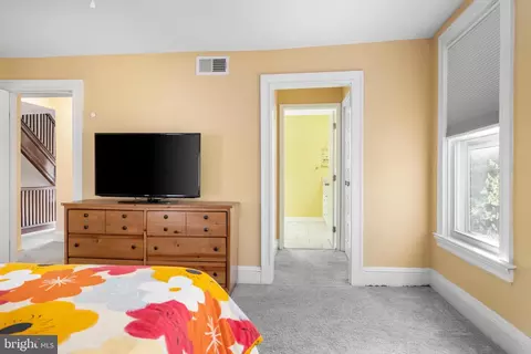 Bedroom - 707 Walker Ave, Baltimore, MD 21212 photo 3 of 9