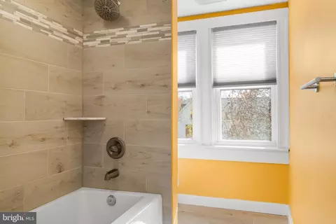 Bath - 707 Walker Ave, Baltimore, MD 21212 photo 5 of 5