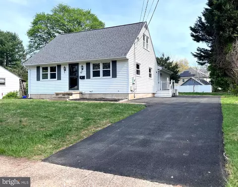 16 Millgate Rd, Owings Mills, MD 21117