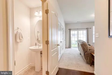 Entry Way - 906 Sandy Run Rd, Middle River, MD 21220 photo 2 of 5
