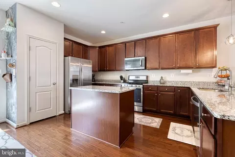 Kitchen - 906 Sandy Run Rd, Middle River, MD 21220 photo 3 of 4
