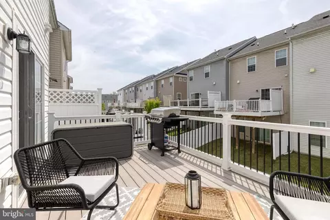Exterior - 906 Sandy Run Rd, Middle River, MD 21220 photo 3 of 8