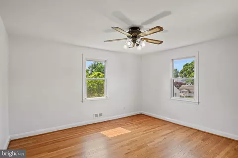 318 4th Ave, Lansdowne, MD 21227 photo 12