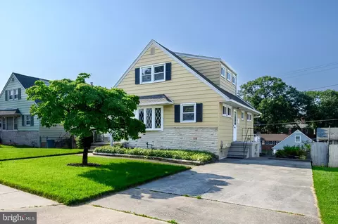 318 4th Ave, Lansdowne, MD 21227 photo 2