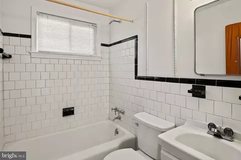 318 4th Ave, Lansdowne, MD 21227 photo 15