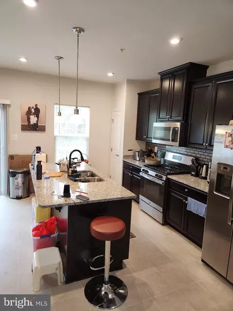1805 Wind Gate Rd, Baltimore, MD 21227 photo 3