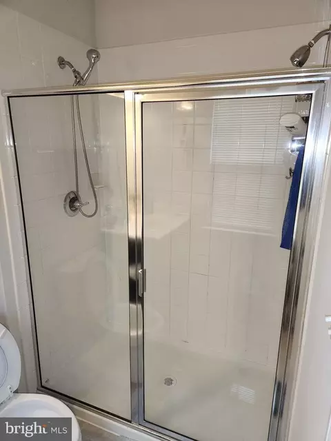 1805 Wind Gate Rd, Baltimore, MD 21227 photo 6