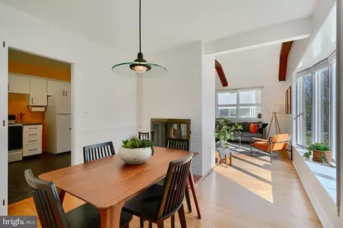 1316 Glendale Rd, Baltimore, MD 21239 photo 9