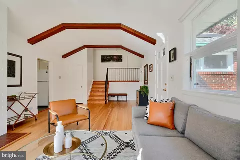 1316 Glendale Rd, Baltimore, MD 21239 photo 4