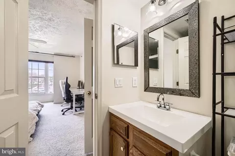 Bath - 77 Laurel Path Ct #4, Nottingham, MD 21236 photo 2 of 5