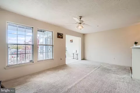 Living - 77 Laurel Path Ct #4, Nottingham, MD 21236 photo 3 of 3