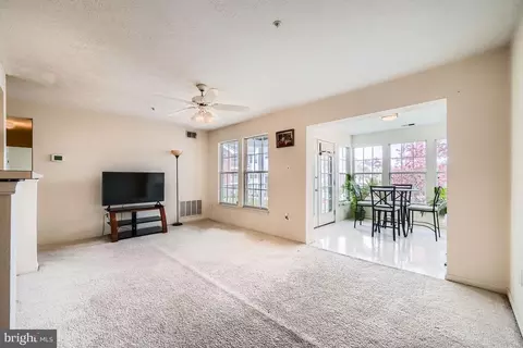 Living - 77 Laurel Path Ct #4, Nottingham, MD 21236 photo 1 of 3