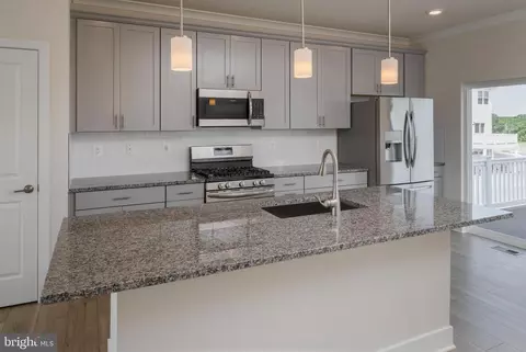 7753 Meander Ct, Windsor Mill, MD 21244 photo 5