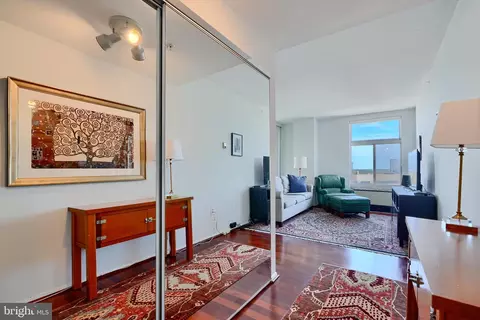 28 Allegheny #1504, Towson, MD 21204